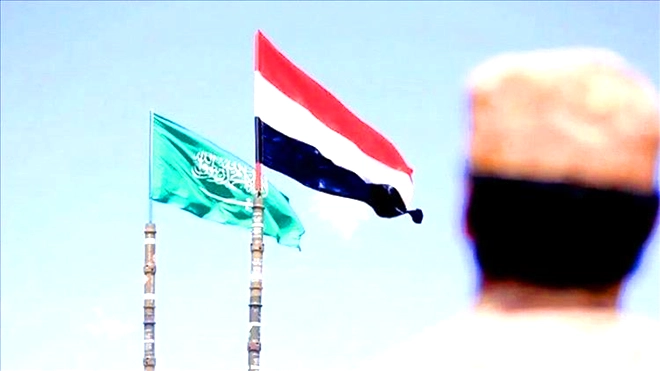 سياسي سعودي: انتصارات التحالف تعرضت لخيانة من أطراف يمنية